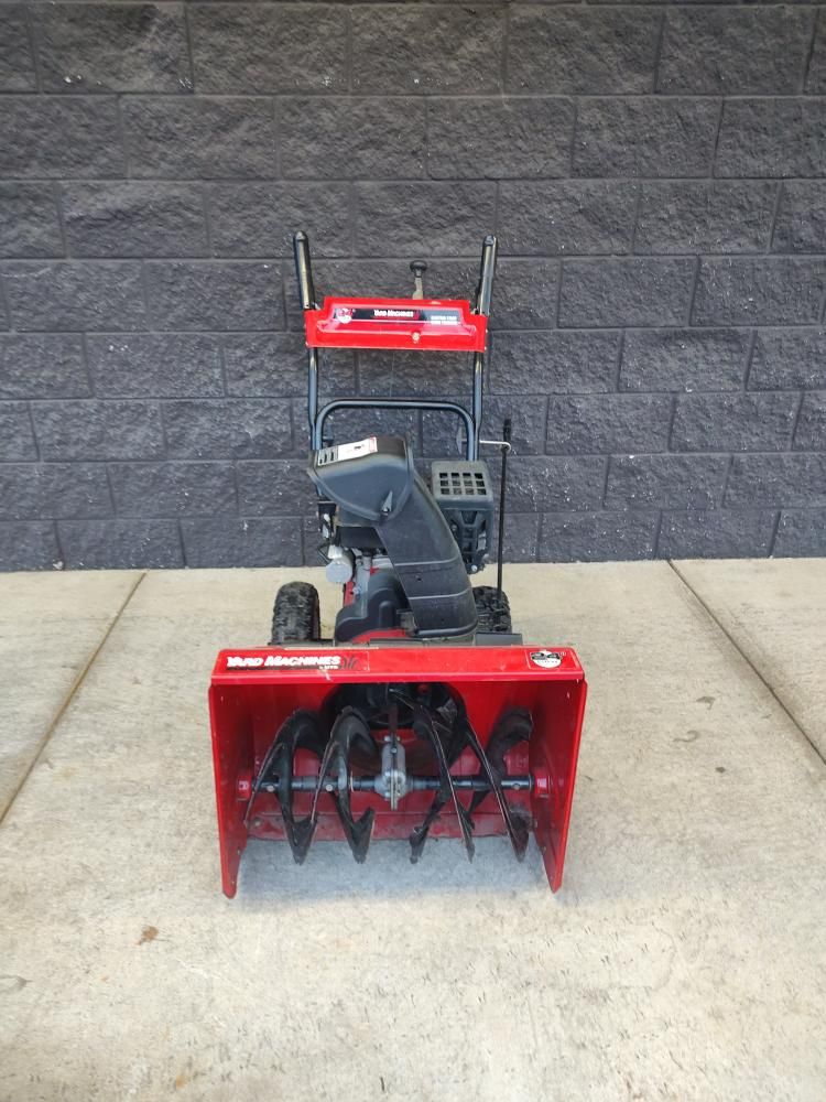 Snow Blower Yard Machine 24” - Main Image