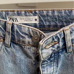 zara flare / wide leg jeans size 0/32