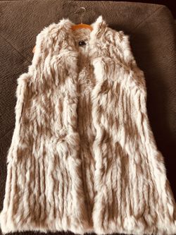 Real Fur vest 😍 size Medium
