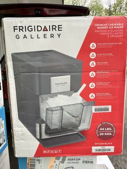 New Frigidaire Nugget Ice Maker Countertop Ice Machine, 44 lbs Daily Production, 3 Ibs Storage