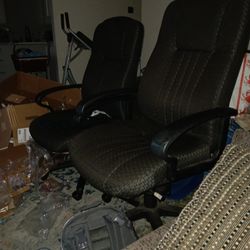 2 Office Chairs Comfy 