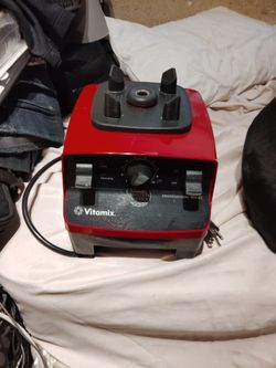 VITAMIX PROFESSIONAL SERIES BLENDER ONLY 
