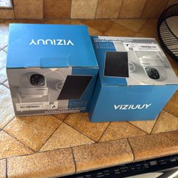 2 viziuuy Solar  Security Cameras 