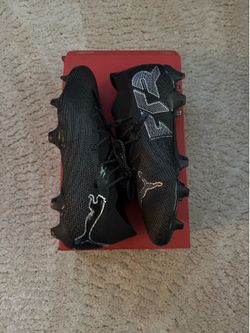 Soccer cleats