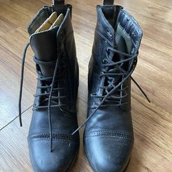 Ariat Women’s Paddock Riding Boot