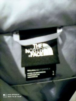 Grey  North Face Puffer Jacket  Wmn LARGE