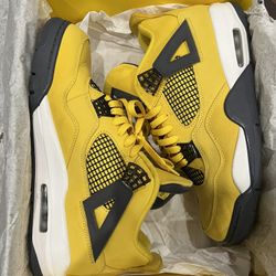 Lightning Air Jordan 4
