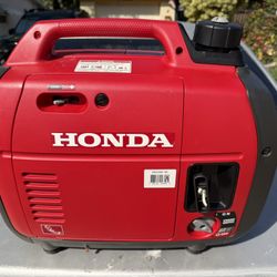 Honda EU2200i 2200W Inverter Generator – Like New – $700 Firm – Miami