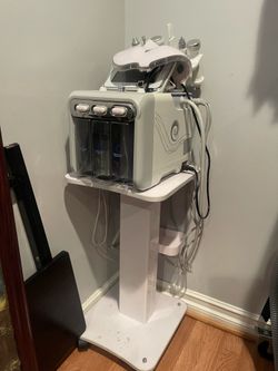 facial machine, with table