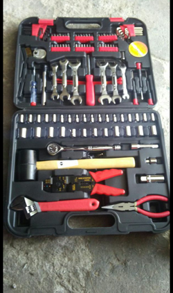 122 pc mechanic tool set