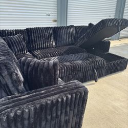 Trendy Black Fluffy Sectional Couch With Storage & Pull Out Bed 
