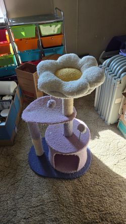 Flower Cat Tree