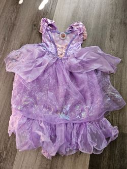 Rapunzel Halloween costume used size 4-5 t