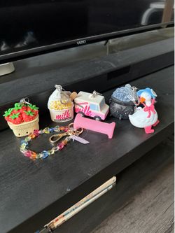 Hand Sanitizer Holder Mixed Bundle (Bath & Body)