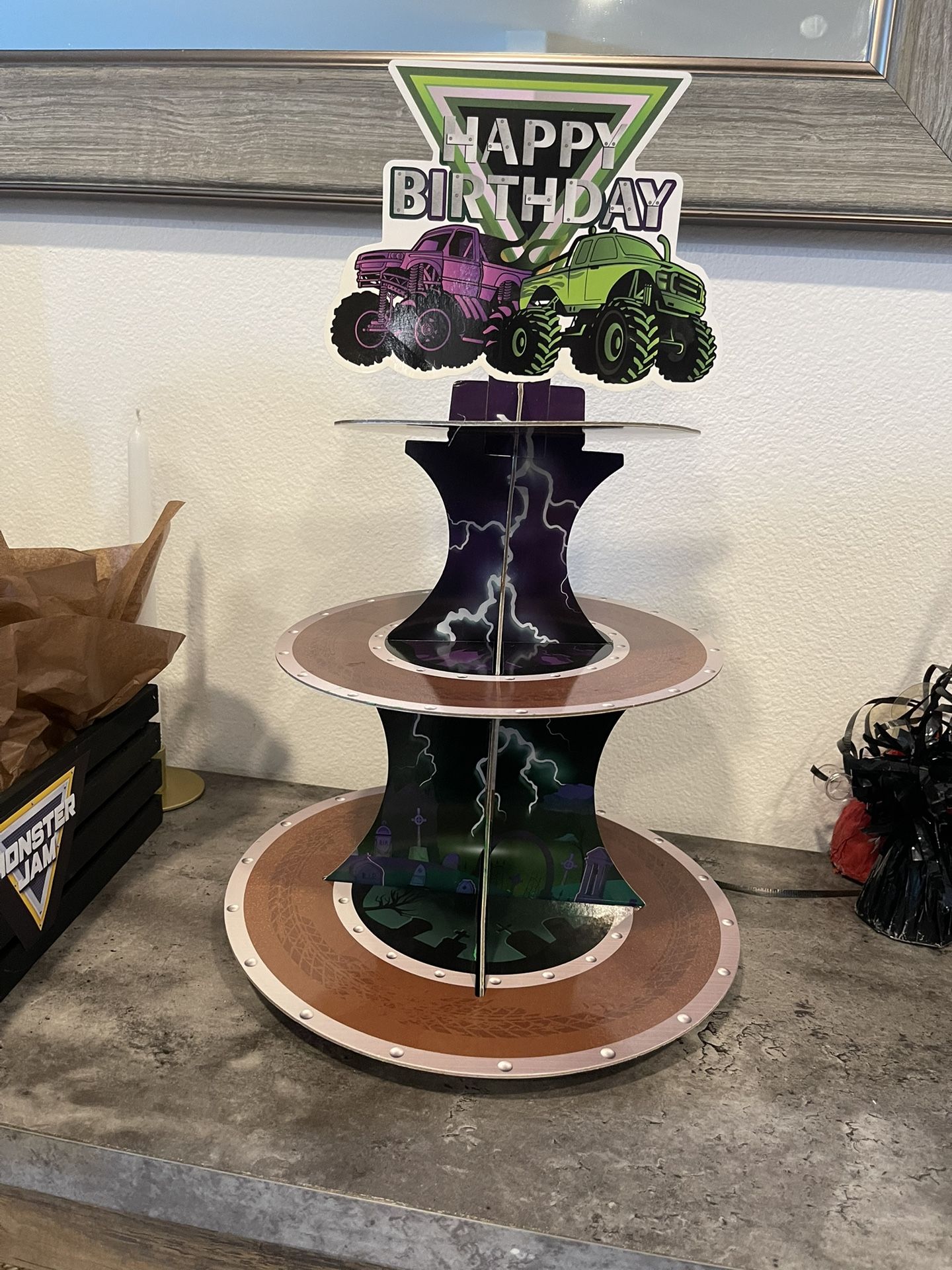Cup Cake Stand And 17 Swirls