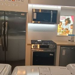 FRIGIDAIRE GALLERY BANDLE, GAS STOVE, DISHWASHER