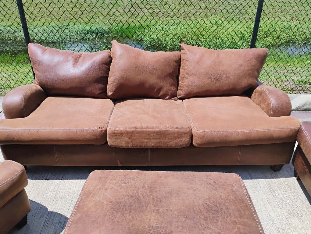 Italian Leather Furniture Set