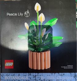 New LEGO Botanicals Peace Lily Flower Building Set