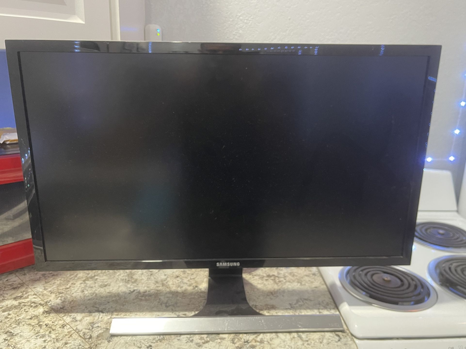 Samsung Computer Monitor HDMI 28inch
