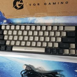 65% Gaming Keyboard, Wired Backlit Mini Keyboard, Ultra-Compact Anti-Ghosting No-Conflict 68 Keys Membrane Gaming Wired Keyboard for PC Laptop Mac Gam