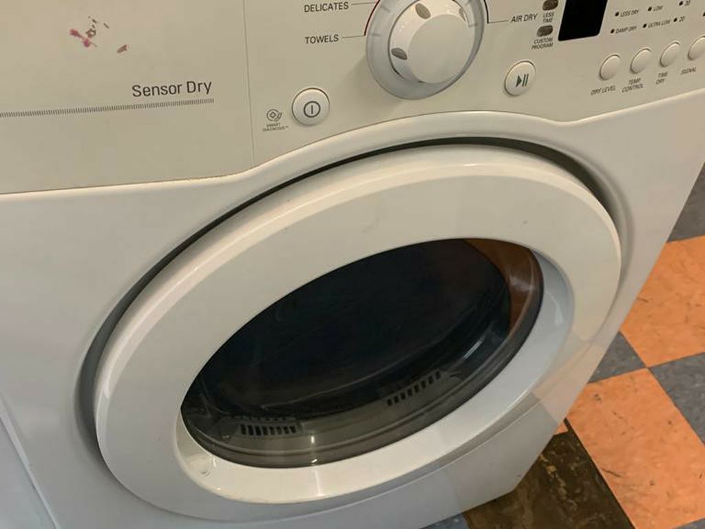 SET THE LG FRONT LOAD WASHER AND GAS DRYER