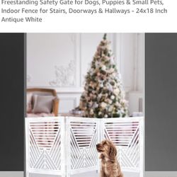 Geometric Wooden Foldable Pet Gate  Freestanding 24x18” (3 Panel) Antique White NEW