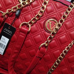 Beautiful Red Vera Wang Purse 