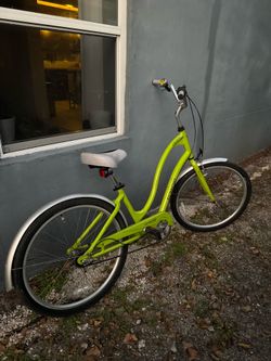 STOLEN near sunrise and Andrews contact if seen