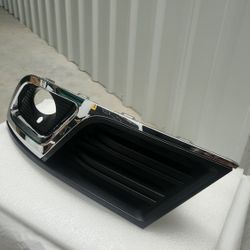 Front Fog Light Bezel Compatible with Chevy Traverse 2013-2017 Front Bumper Driving Fog Lamp Cover Trim Frame Driver Side Left Hand