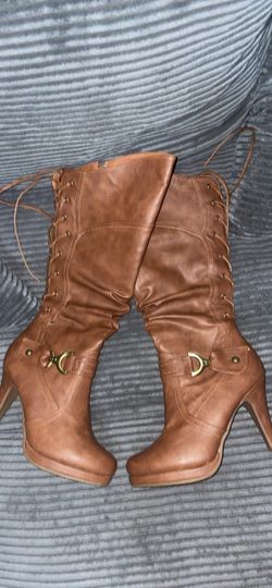Brown Knee-High Heeled Boots with Lace-Up Detail