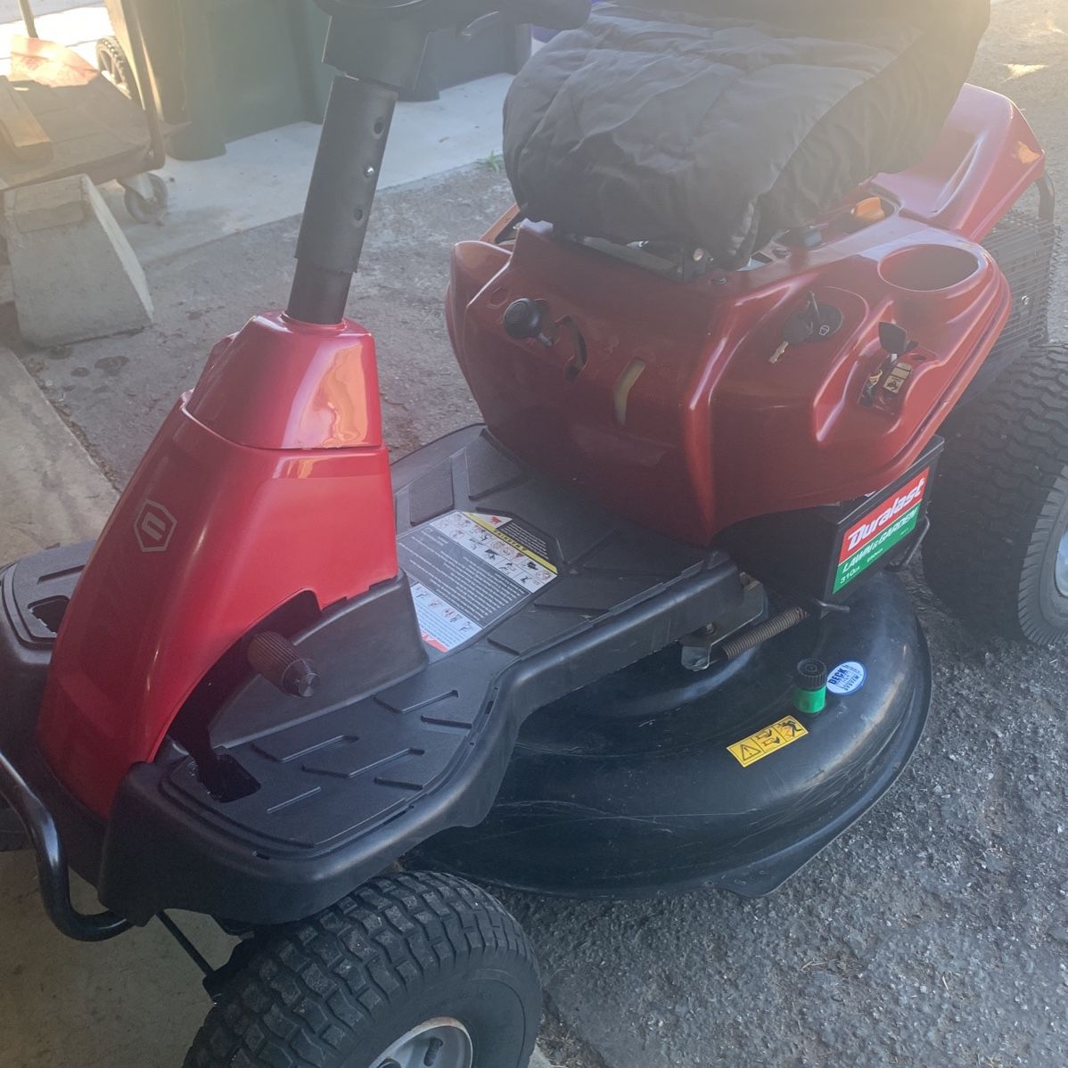 Mower 30" Craftsman 1000 Riding Mower Excellent Condition New Battery New Blade New Seat