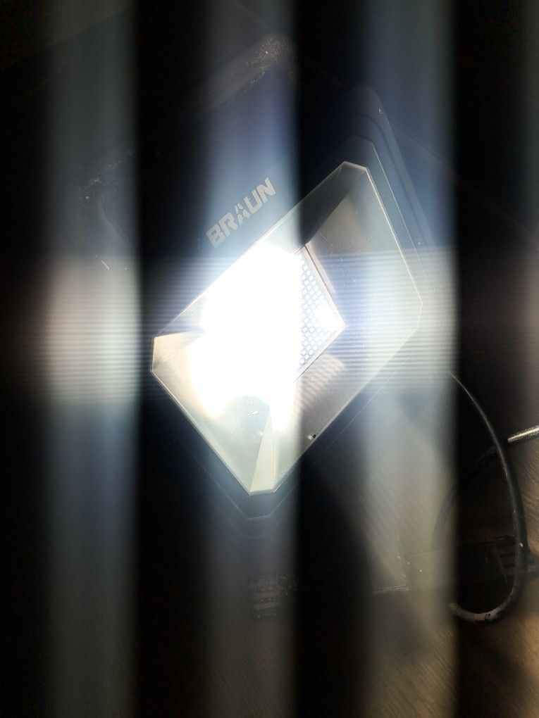 BRAUN 12 -000 Lumen LED Work Light