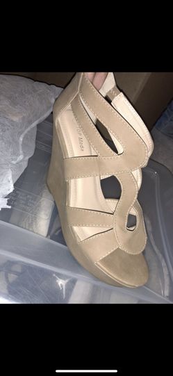 Tan wedges
