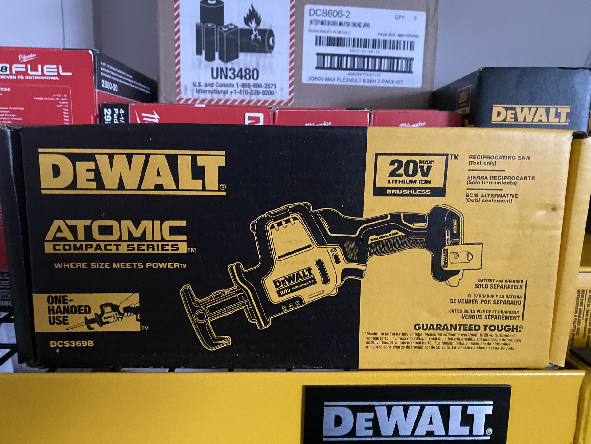 Dewalt 20V Atomic Saw Jaw - Tool Only New In Box