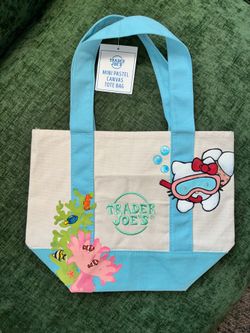 Beach Hello Kitty Trader Joe tote