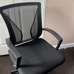 Black office chair