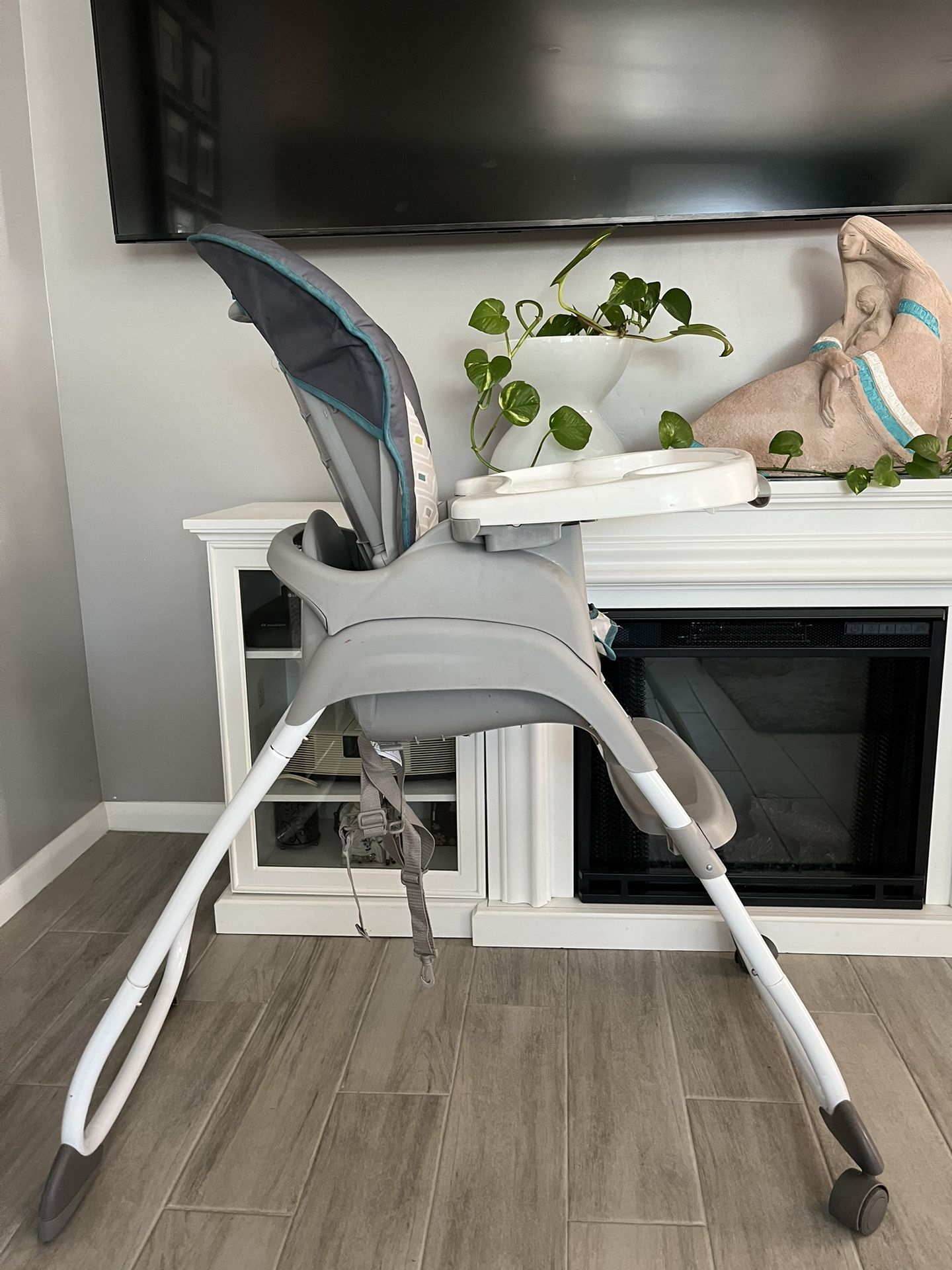 High Chair for Sale in Vista, CA OfferUp
