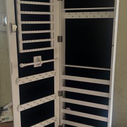 Jewelry Mirror Shelf With Skeleton Key Brand New 50$