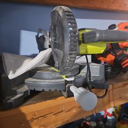 Ryobi ONE+ P553 Cordless MIter Saw