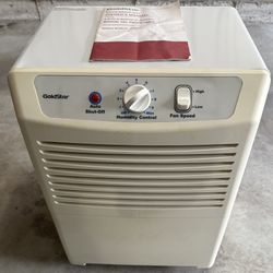 Goldstar 30 Pint Dehumidifier  Model DH 305Y6. Works Well!