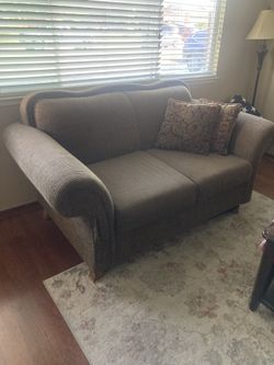 Couch/loveseat