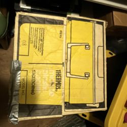 Vintage Thermos 53 Qt Ice Chest $20