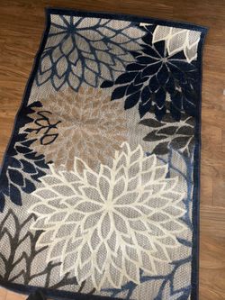 Indoor / outdoor rug