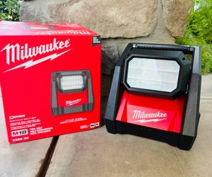 Milwaukee M18 GEN-2 18-Volt L4000 Lumens ROVER LED AC/DC Flood Light (Tool-Only)