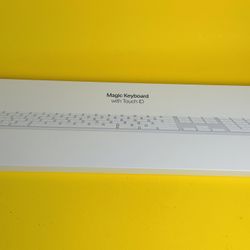 Apple Magic Keyboard with Touch ID and Numeric Keypad White