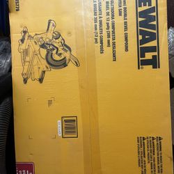 DEWALT  Double Bevel  Compound Sliding Mıter Saw