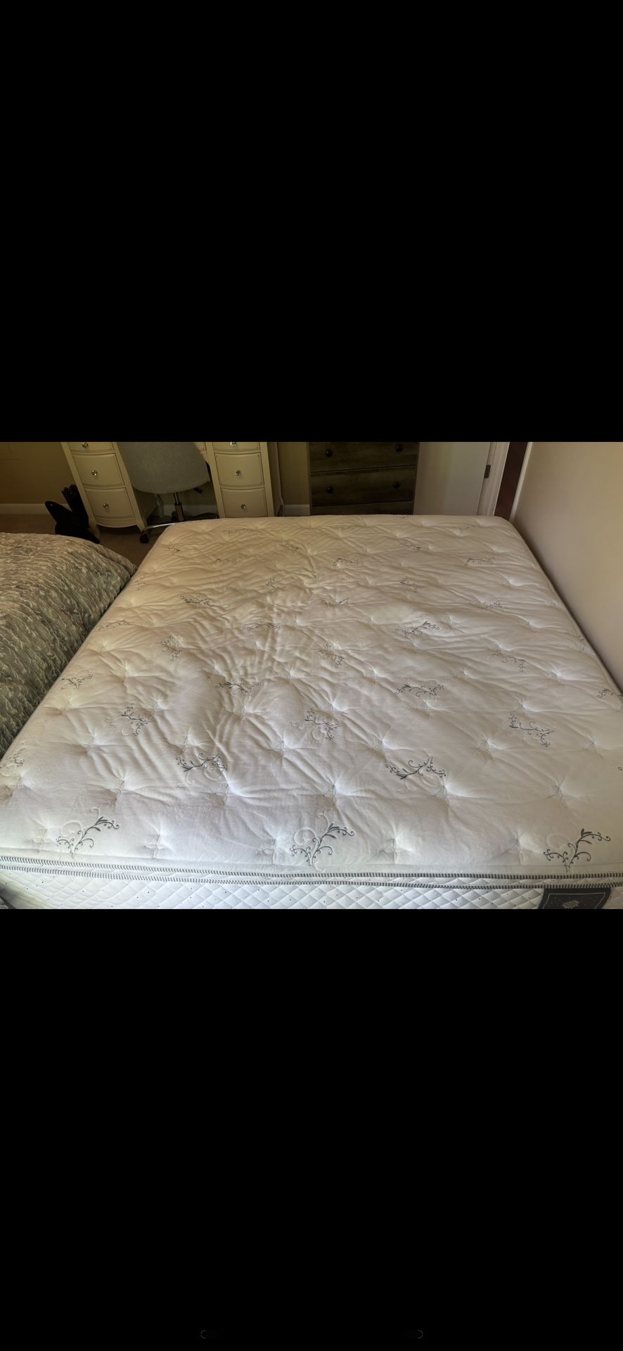 KING SIZE MATTRESS - WAS IN GUEST ROOM