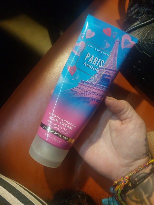 Bath And Body Works Paris Amour New