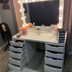 Hollywood Vanity Mirror