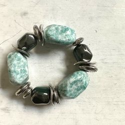 Green Chunky Beaded Stretchy Bracelet 
